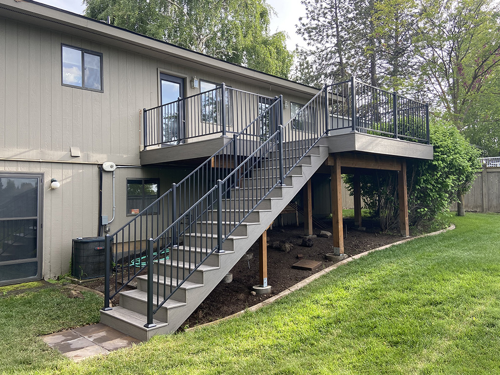 Deck stairs