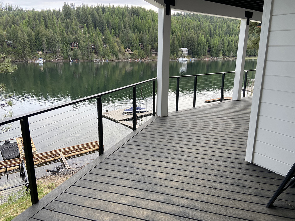 Lower deck cable handrail lake view