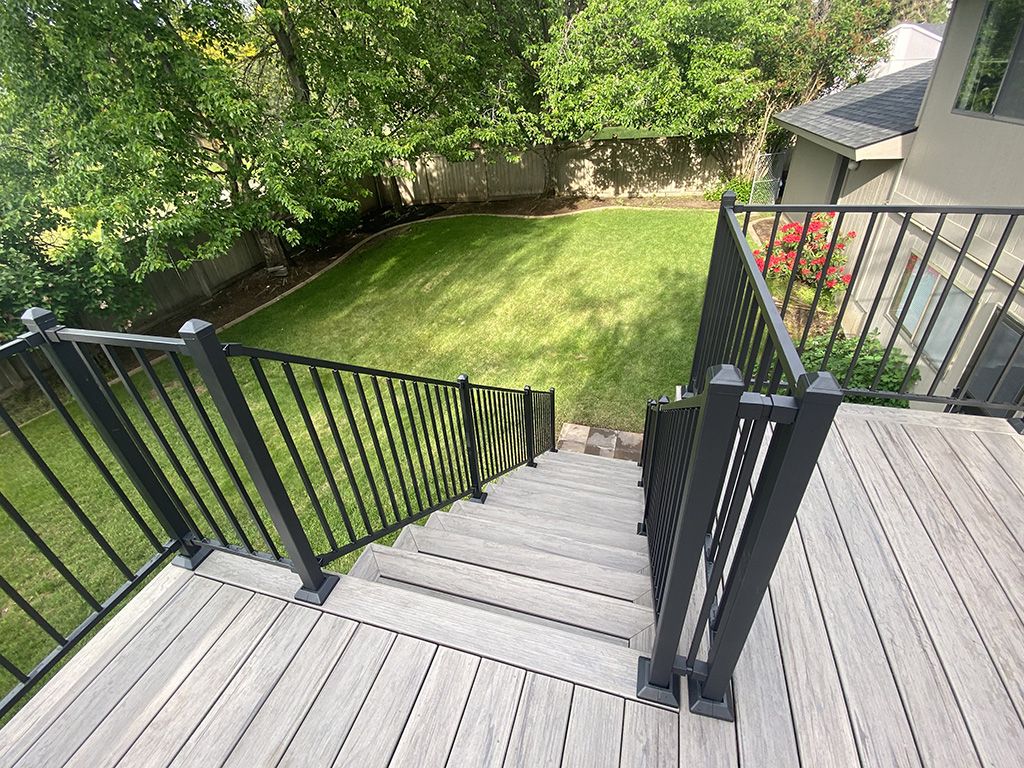 Deck stairs